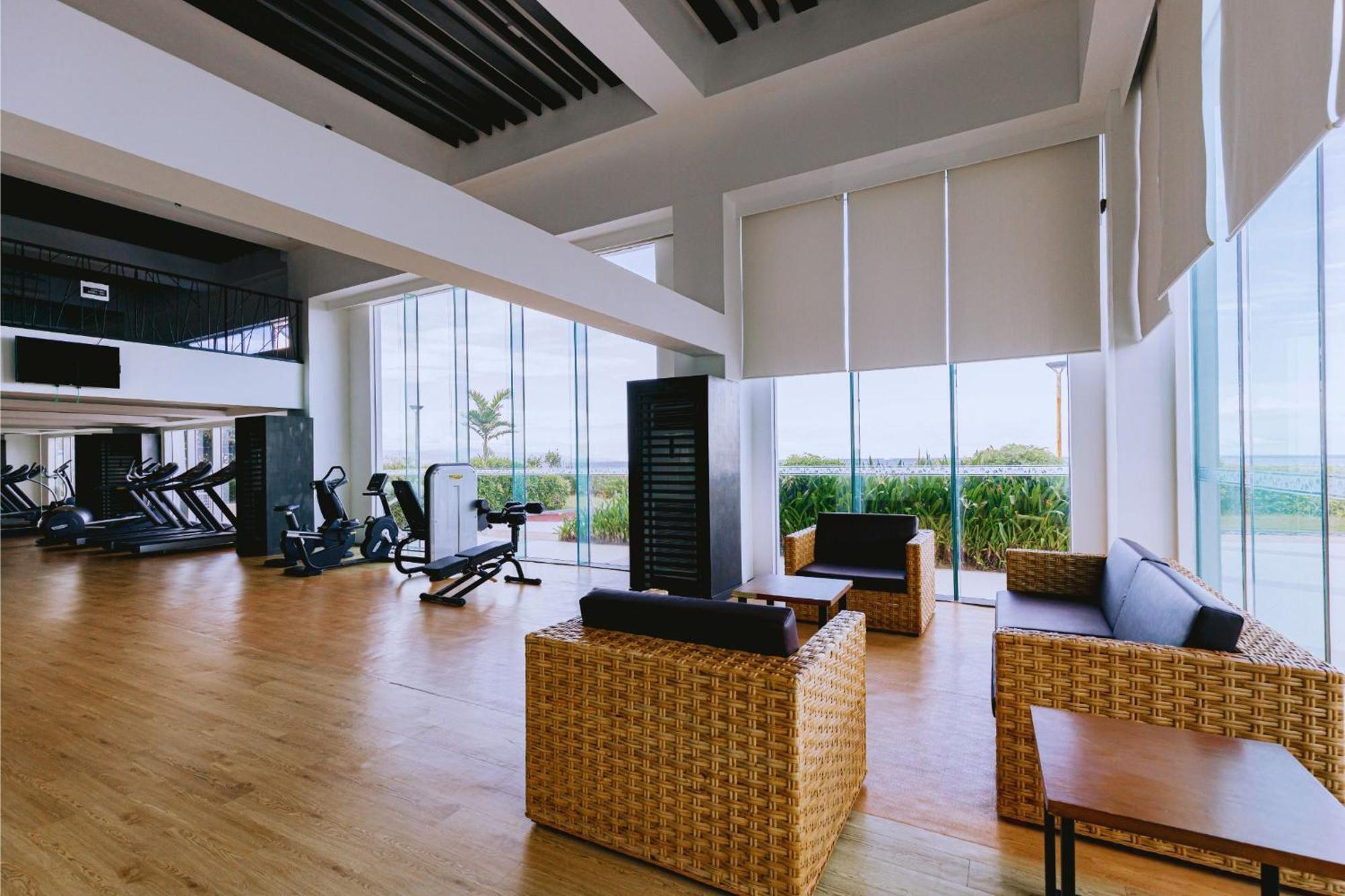 Arterra Seaview Resort Lapu-Lapu City Eksteriør bilde