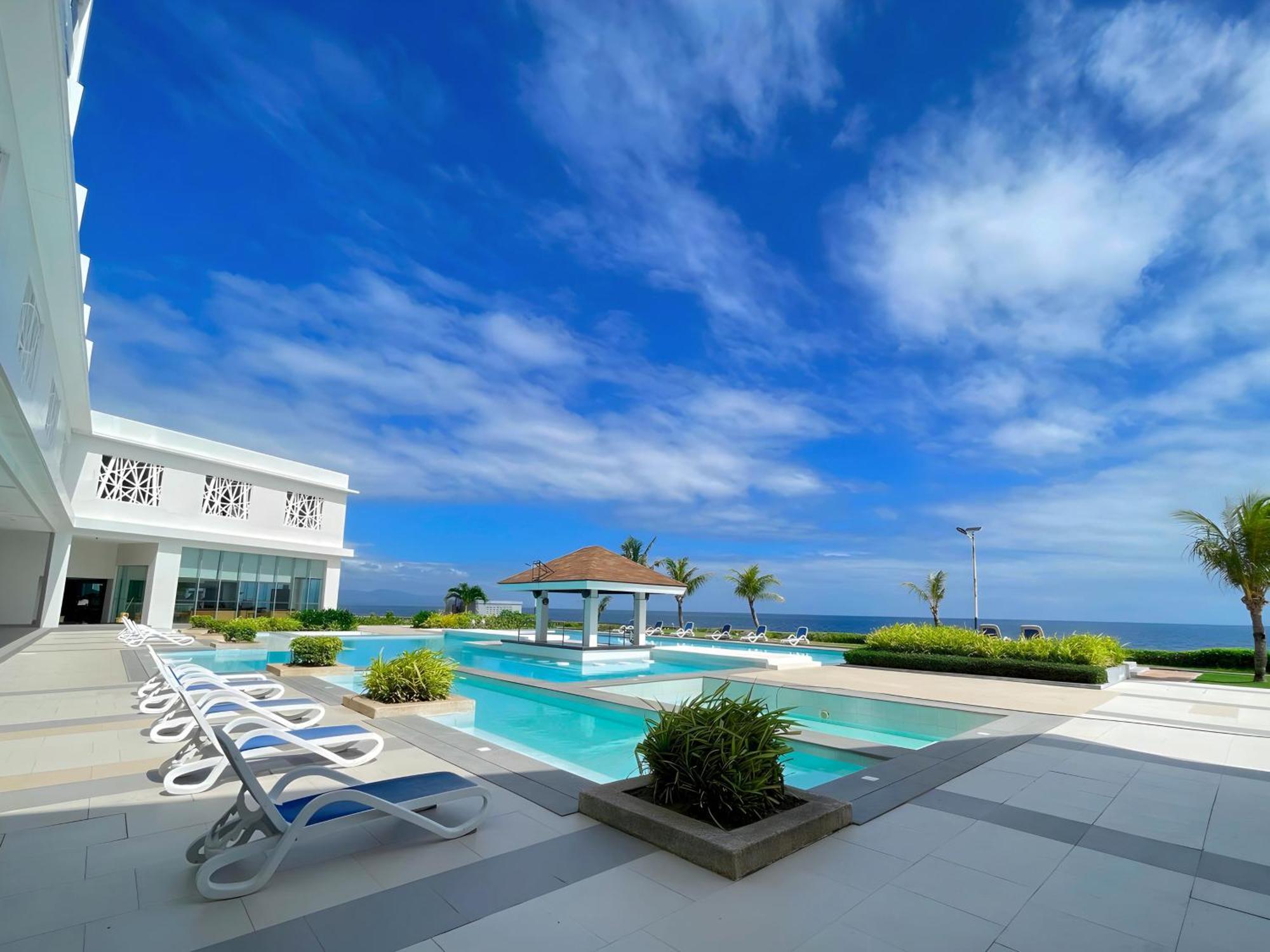 Arterra Seaview Resort Lapu-Lapu City Eksteriør bilde