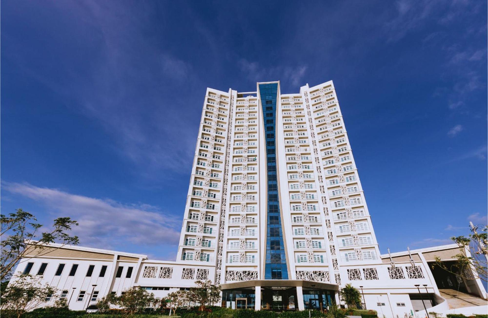 Arterra Seaview Resort Lapu-Lapu City Eksteriør bilde