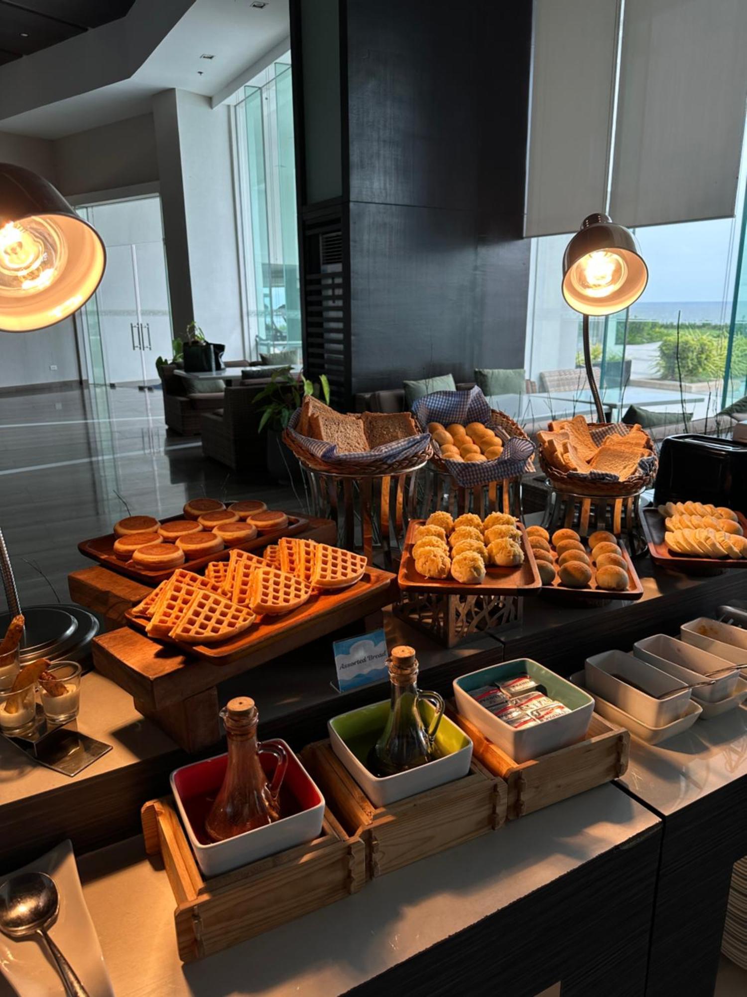Arterra Seaview Resort Lapu-Lapu City Eksteriør bilde